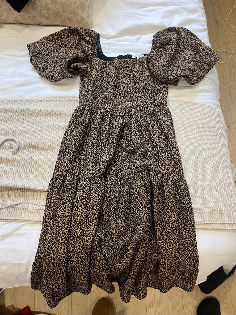 Leopard Print Midi Dress with Puff Sleeves - Brown/Black